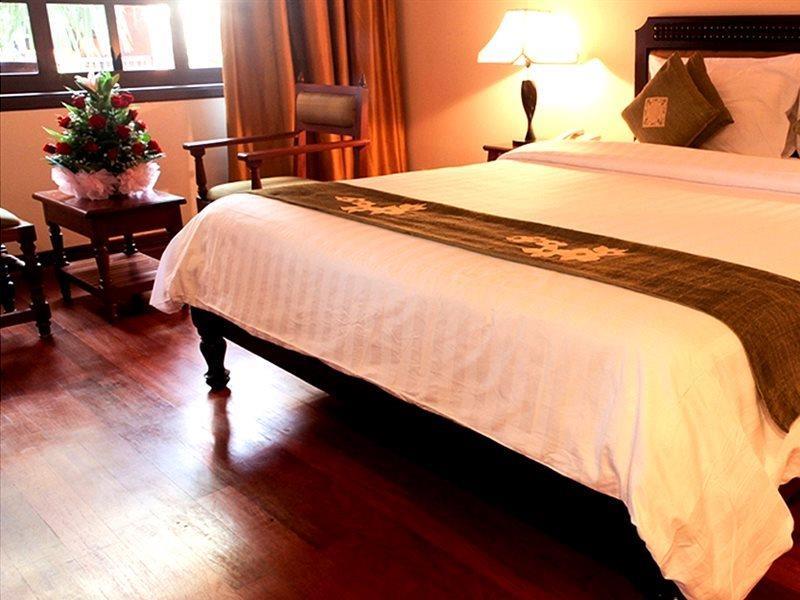 Apsara Holiday Hotel シェムリアップ エクステリア 写真