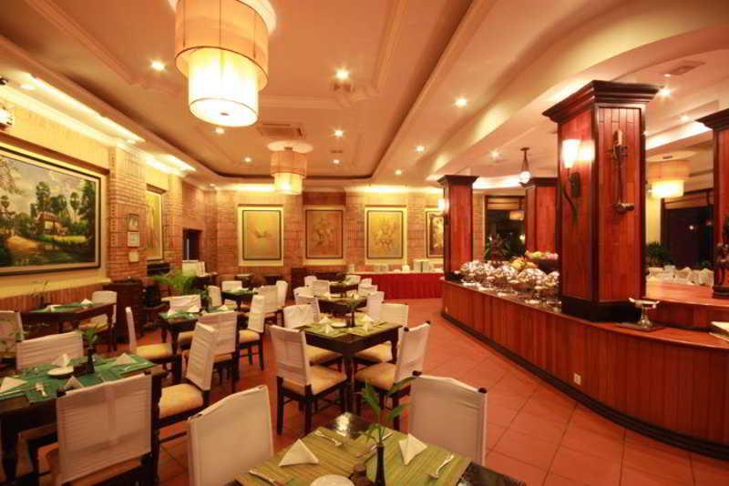 Apsara Holiday Hotel シェムリアップ レストラン 写真