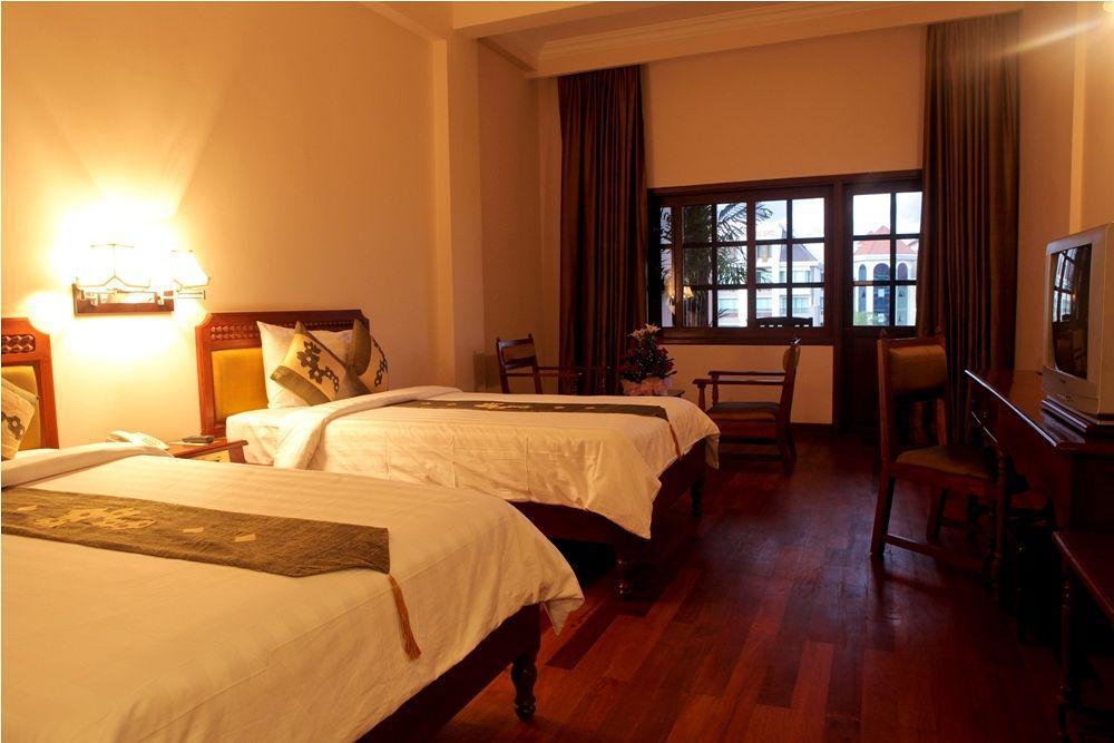 Apsara Holiday Hotel シェムリアップ エクステリア 写真