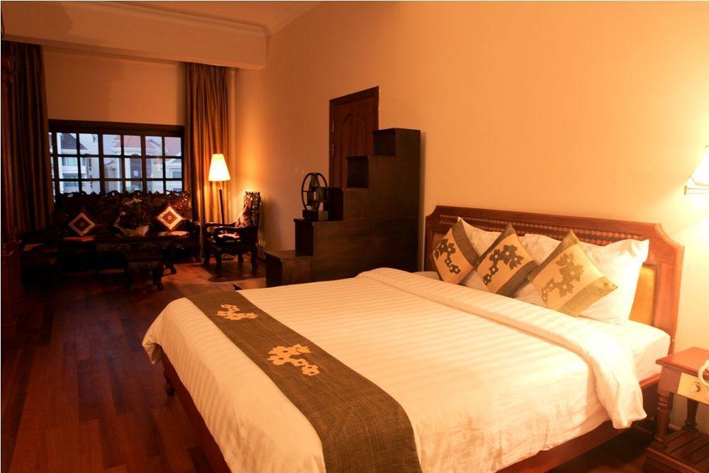Apsara Holiday Hotel シェムリアップ エクステリア 写真